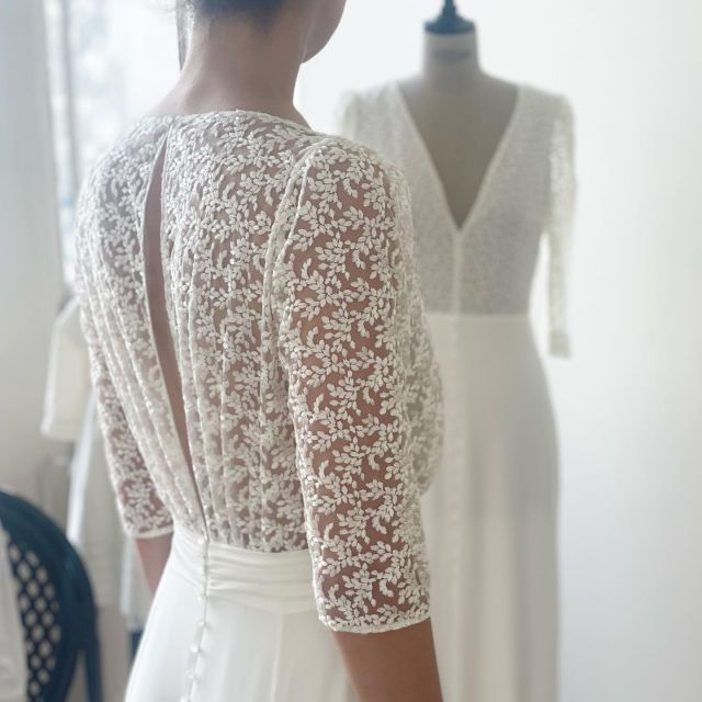 DENTELLE ➕ You just can't beat French lace - the stunning lace detail on our Sean gown by @lauredesagazan . . . #themewsloves