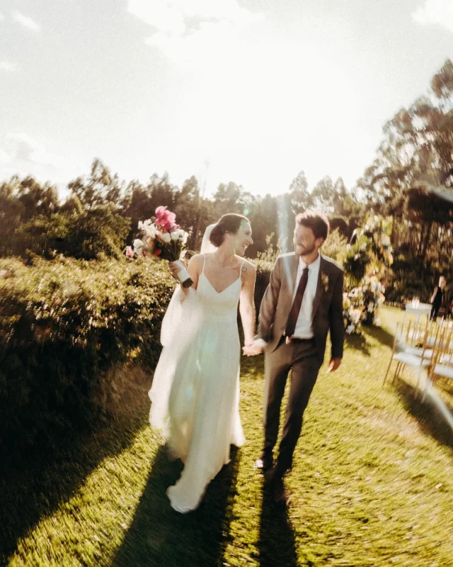 MEWS BRIDE ➕ Our stunning bride Julia wearing Lenny by @carolinetakvorian . . . #themewsbrides 
Photo @fernando_aug