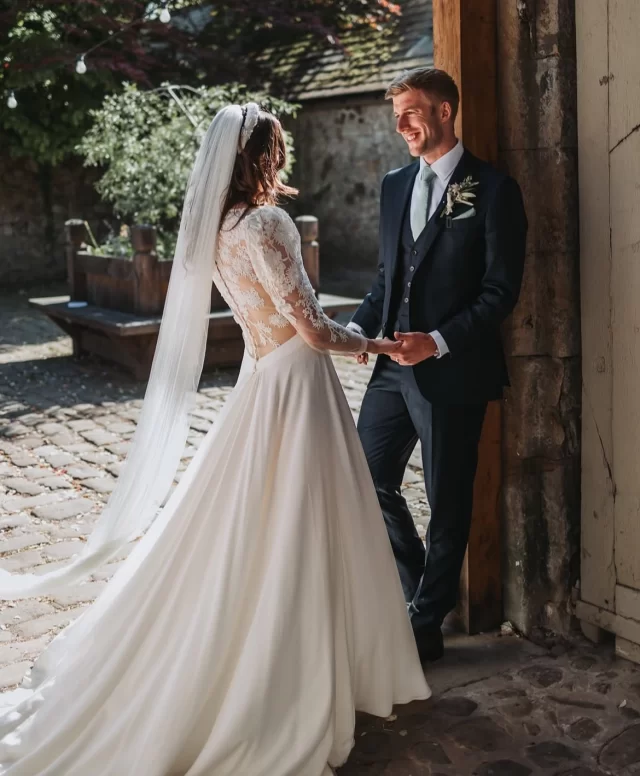 MEWS BRIDE ➕ Our stunning bride Georgina wearing Jagger by @carolinetakvorian . . . #themewsbrides 
Photo @clairebasiukphoto
