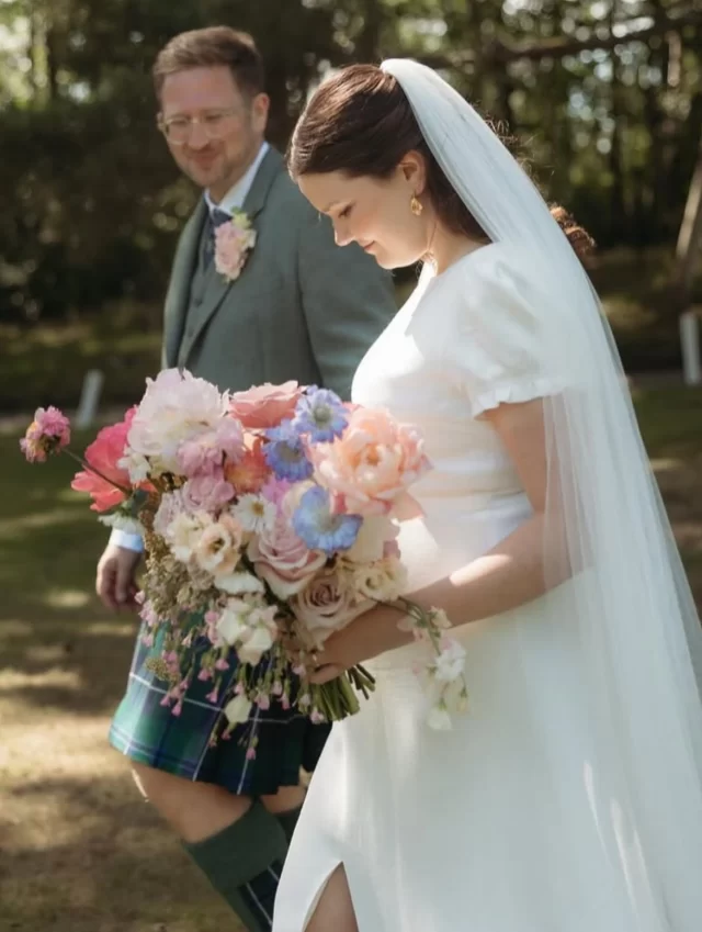 MEWS BRIDE ➕ Our beautiful bride Caroline looked effortlessly timeless in Reinhardt by Laure de Sagazan — a gown that captures the perfect balance of modern grace and vintage charm . . . #themewsbrides 

Photo @sarahlouise.photo