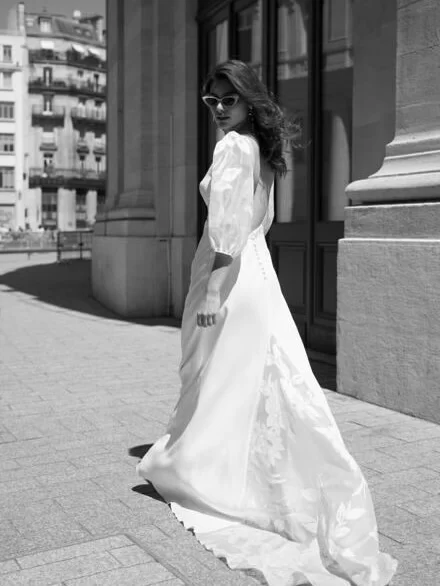 NEOMA ➕ Introducing the gorgeous Neoma by @lambertcreations exclusively ours, book your appointment now to try this beauty on . . . #themewsloves 

#TheMewsBridal 
#MewsBride 
#MewsBridalLondon 
#TheMewsExperience 
#NottingHillBride 
#FrenchBridalCouture 
#LuxuryBridalBoutique 
#CoutureWeddingDress 
#ModernRomanticBride 
#BridalInLondon