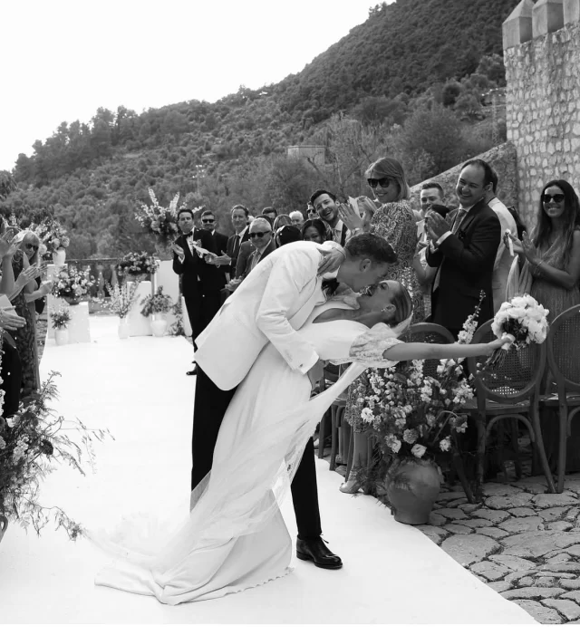MEWS BRIDE ➕ Our beautiful real bride Gemma redefining bridal fashion in Mallorca wearing @carolinetakvorian . . . #themewsbrides 

Photo @billiemediaphotography 

#RealBride
#MallorcaWedding
#MallorcaBride
#DestinationWedding
#DestinationWeddingSpain
#ModernBride
#FashionForwardBride
#BridalFashion
#LuxuryWedding
#MediterraneanWedding
#EuropeanWedding
#WeddingInspiration
#BridalInspo
#ContemporaryBride
#WeddingStyle
#FineArtWedding
#WeddingDetails
#UKBride
#BrideToBe